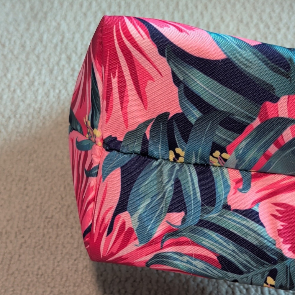 Steel Mill And Co, Tropical Pink Floral Ice Chest Tote Bag with Blue Straps - Picture 6 of 8